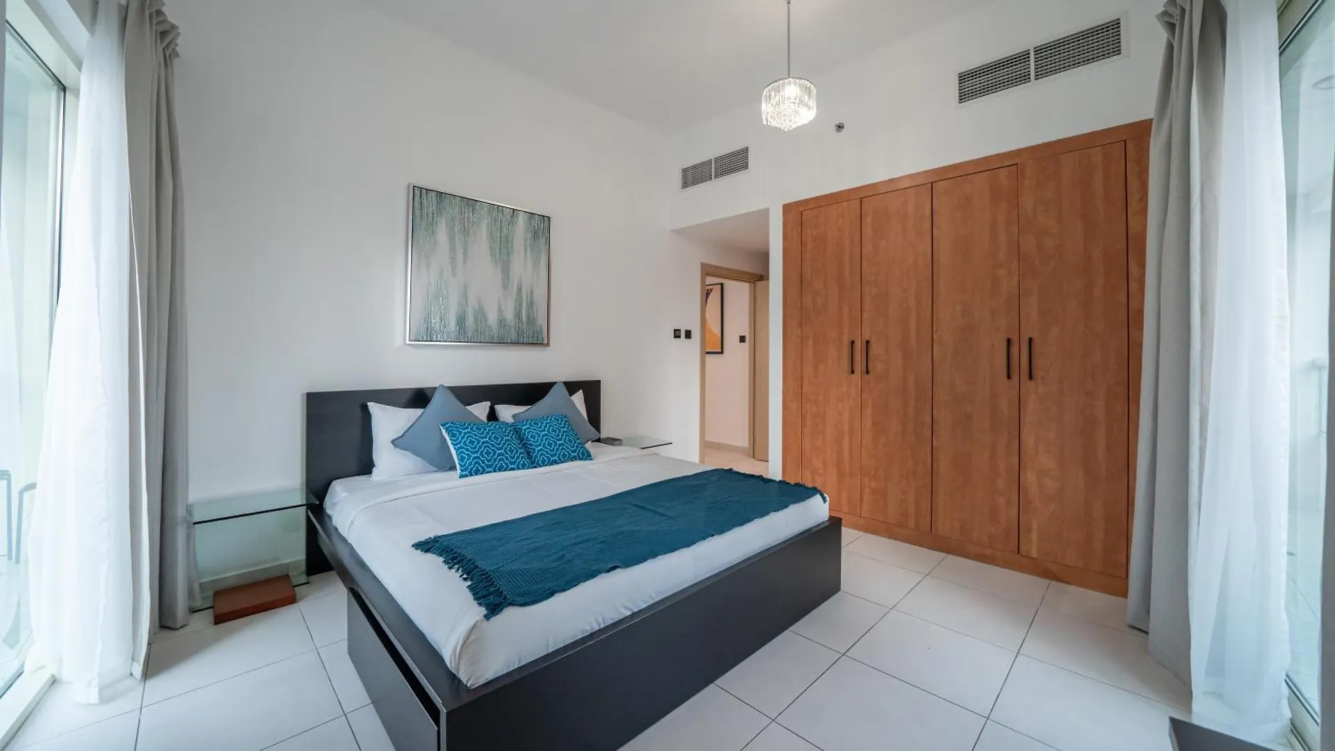 Exquisite Marina View 2 Bedrooms Apartment Near Metro And Marina Mall Dubai 0*,