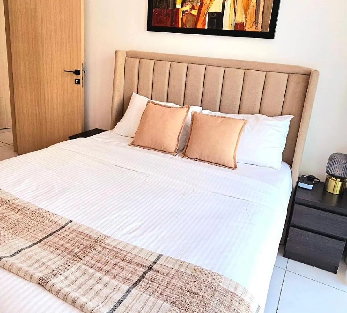 Exquisite Marina View 2 Bedrooms Apartment Near Metro And Marina Mall Dubai