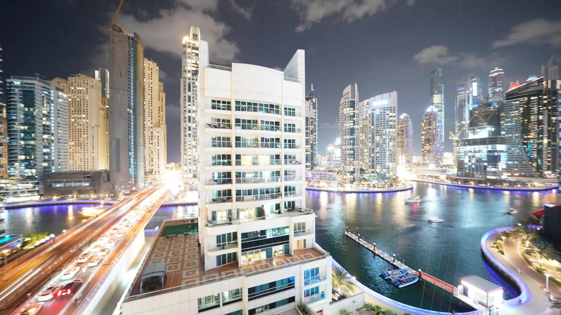 Exquisite Marina View 2 Bedrooms Apartment Near Metro And Marina Mall Dubai United Arab Emirates
